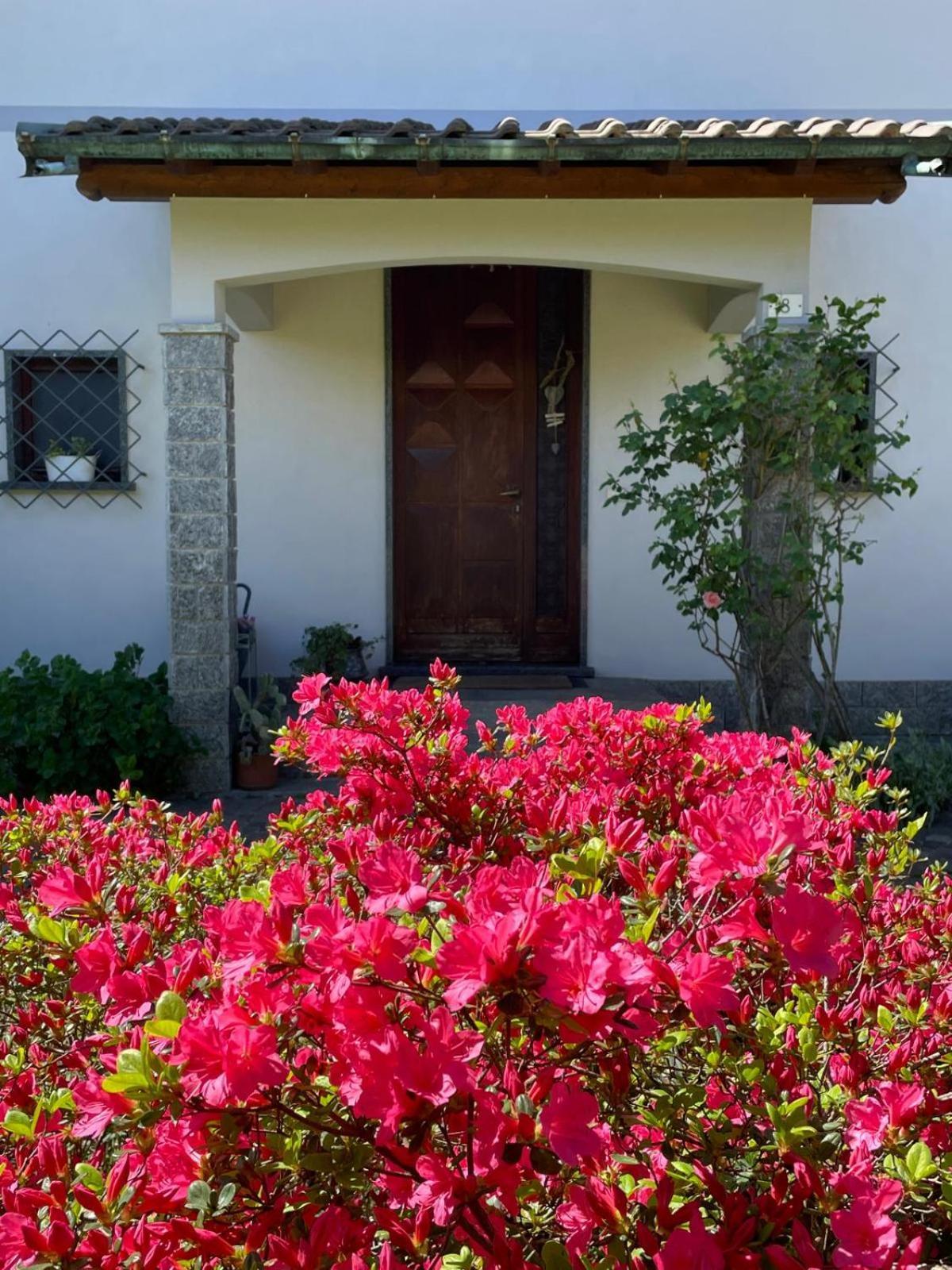 Le Bricolle Villa Viggiù Buitenkant foto